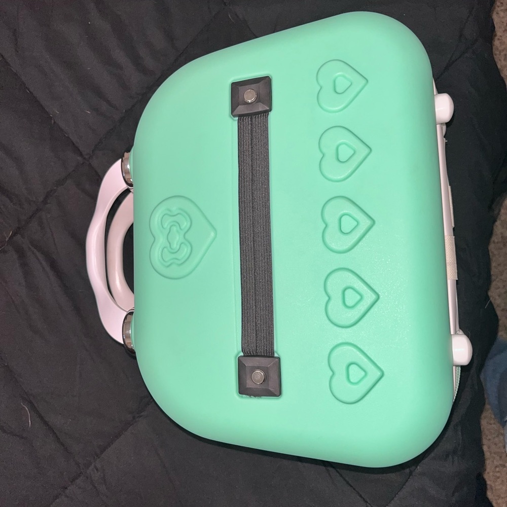 Mint Green Hello Kitty Handbag - Picture 5 of 5